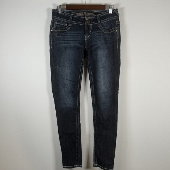Wall Flower Blue Jeans Juniors Size 7 Factory Distressed Embroidered Stretch‎ - Picture 2 of 7